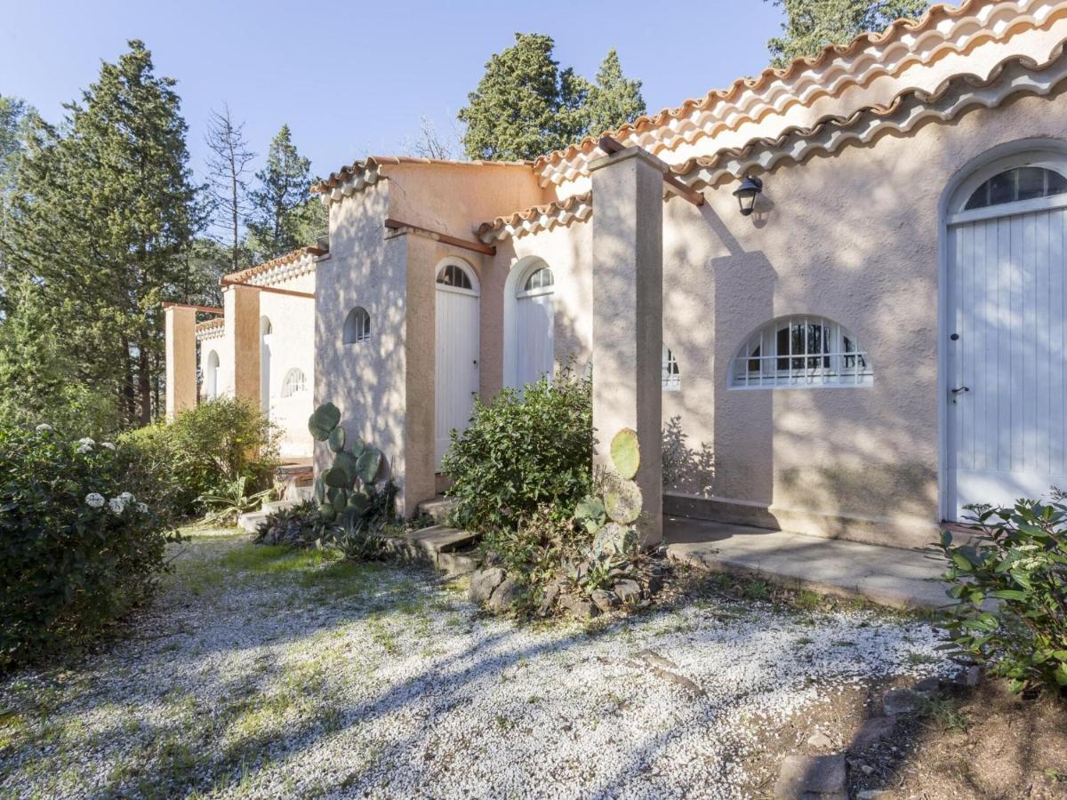 With Lovely Views Villa Fréjus